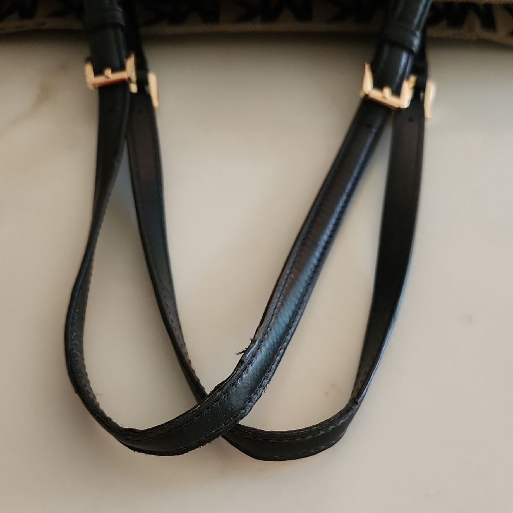 Michael Kors Signature Black and Tan Tote - Picture 11 of 14